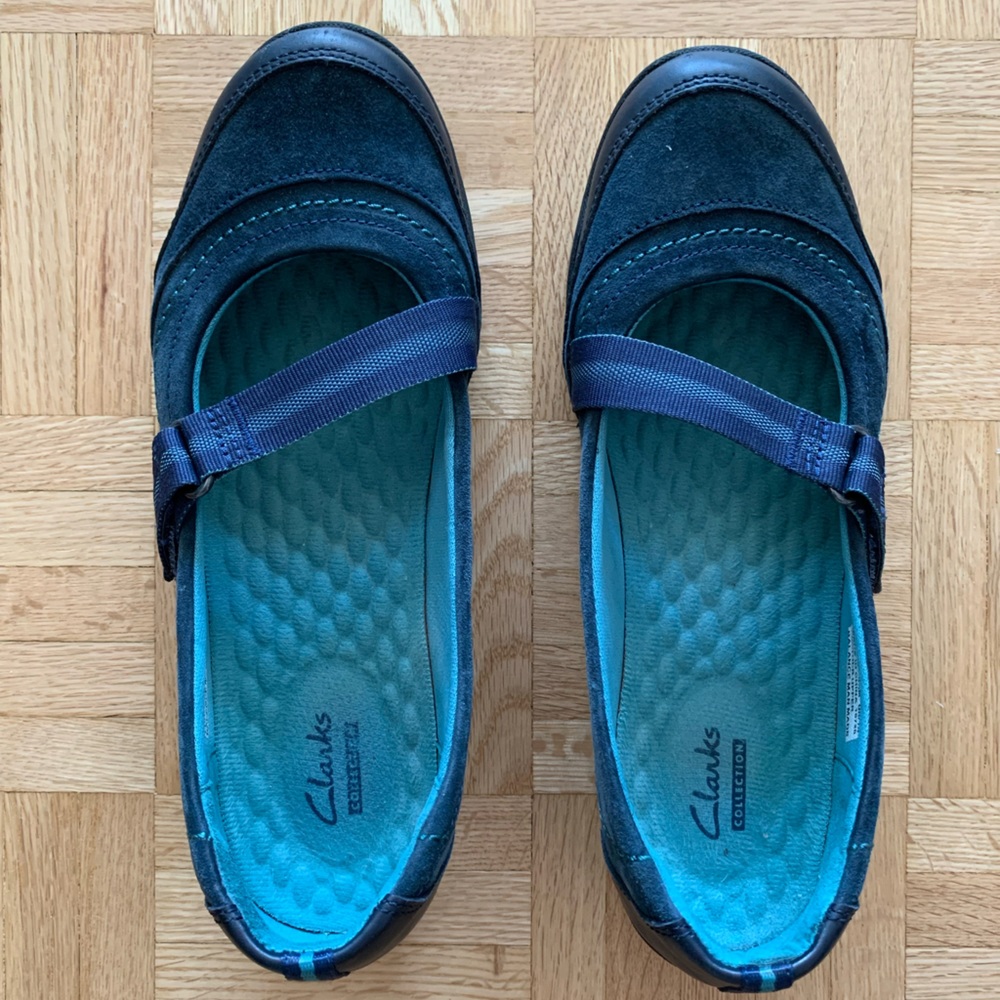 Clarks Collection Early 2000s Blue Suede Flats